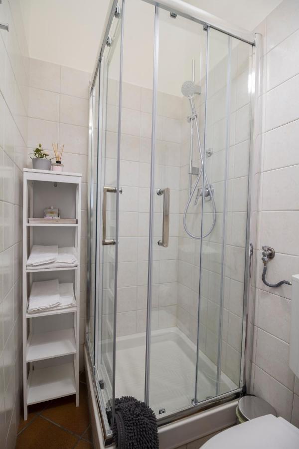 Appartamento Luce Torino Centro - 3 Camere ภายนอก รูปภาพ